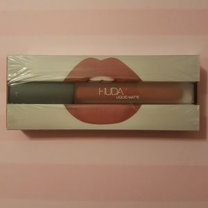 Huda Beauty Liquid Matte - bombshell